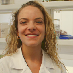 Ana Cláudia Castro Novais